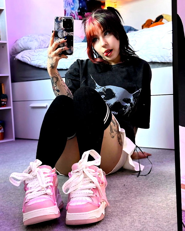 cyber.rue instagram image archive image
