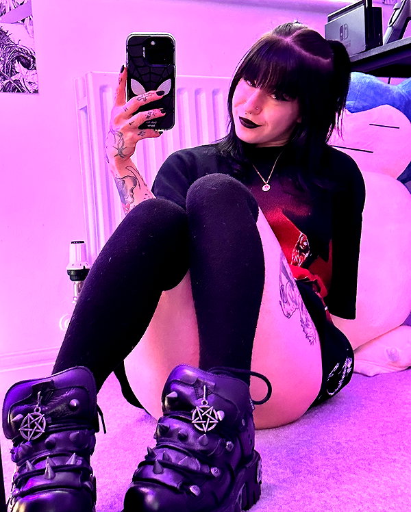 cyber.rue instagram image archive image