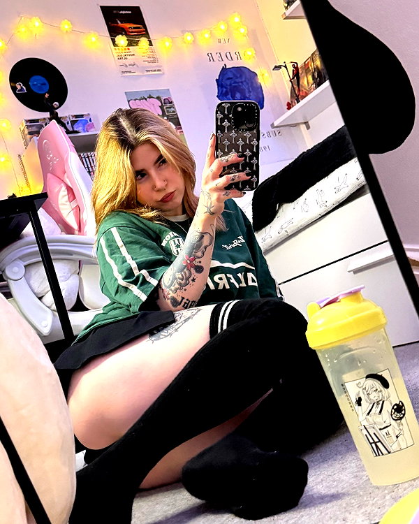 cyber.rue instagram image archive image