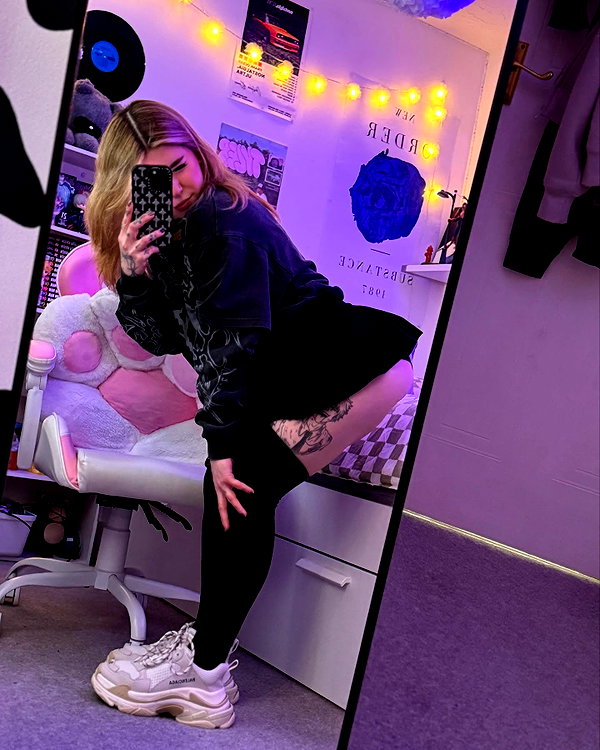 cyber.rue instagram image archive image