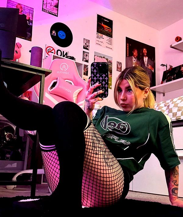 cyber.rue instagram image archive image