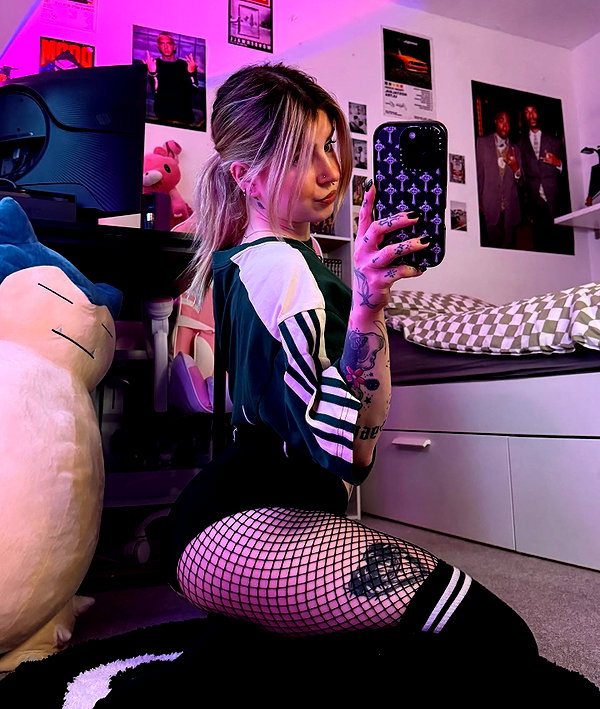 cyber.rue instagram image archive image