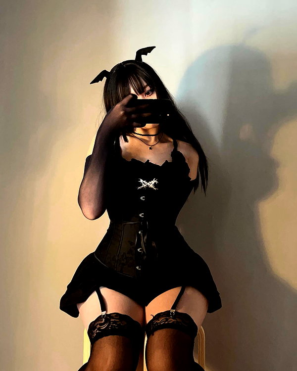 cyberkitty_____ instagram image archive image