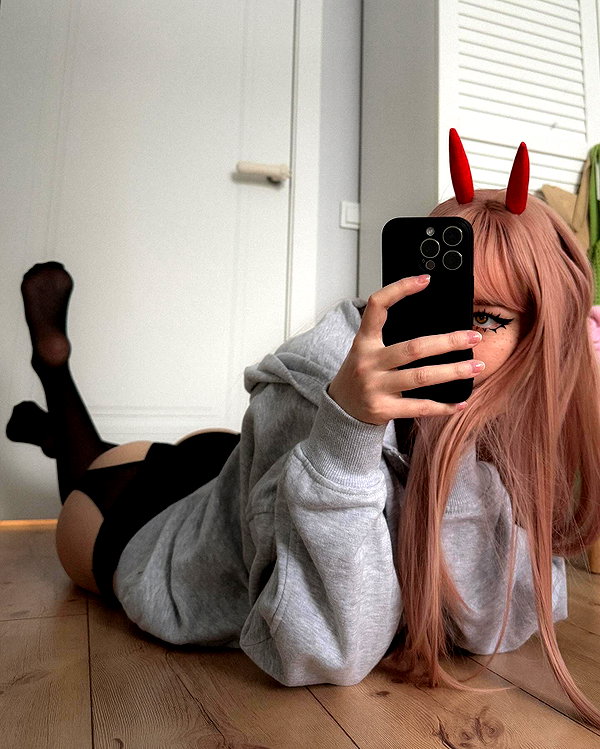 cyberkitty_____ instagram image archive image