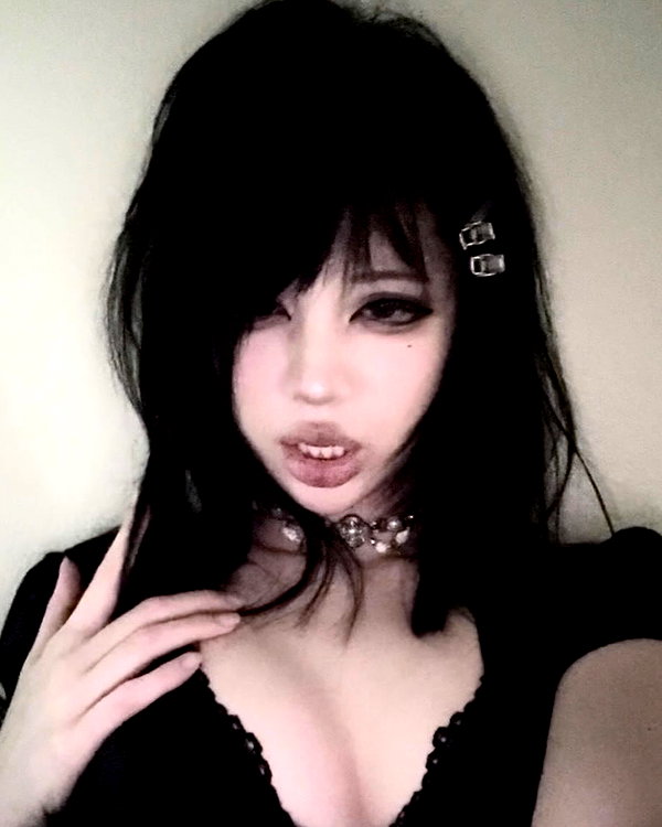 d0lli.ii instagram image archive image