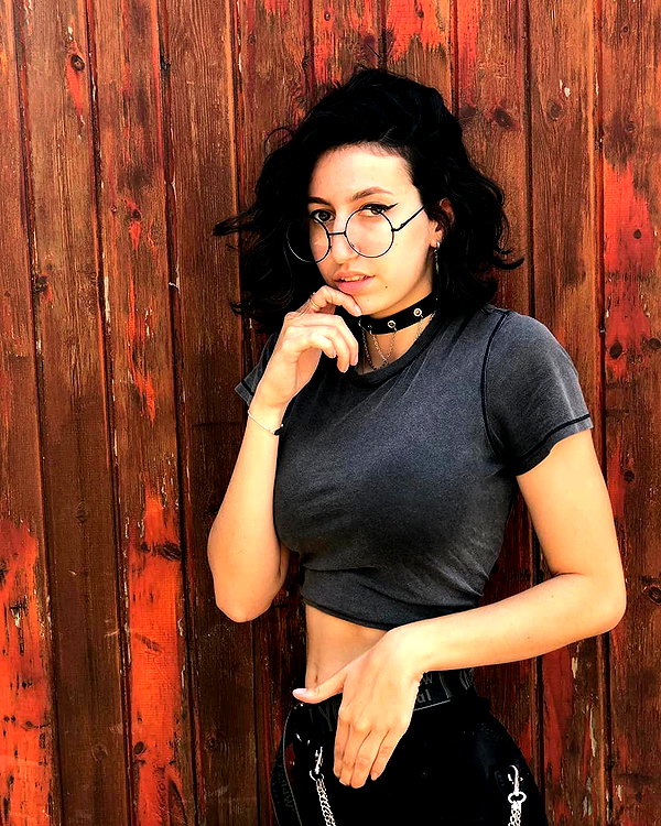 da.rk_.angel instagram image archive image