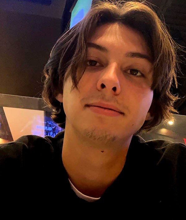 dakotabell05 instagram image archive image