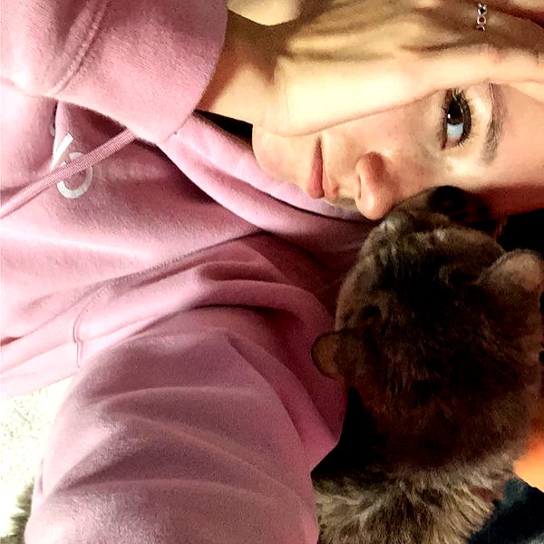 dakotabell05 instagram image archive image