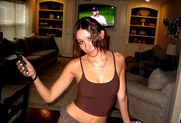 dakotabell05 instagram image archive image