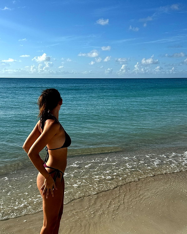 dakotabell05 instagram image archive image