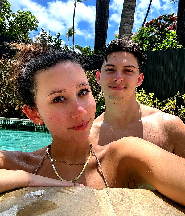 dakotabell05 instagram image archive image