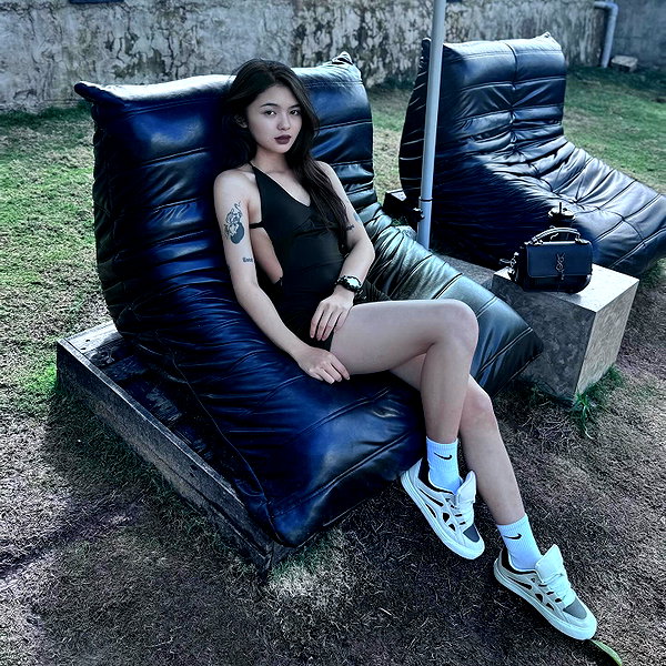 danchiii6403__ instagram image archive image