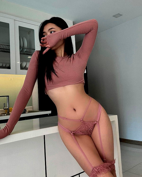 danchiii6403__ instagram image archive image