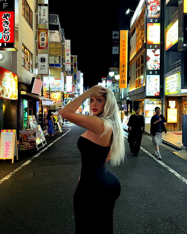 danielle.gagin instagram image archive image