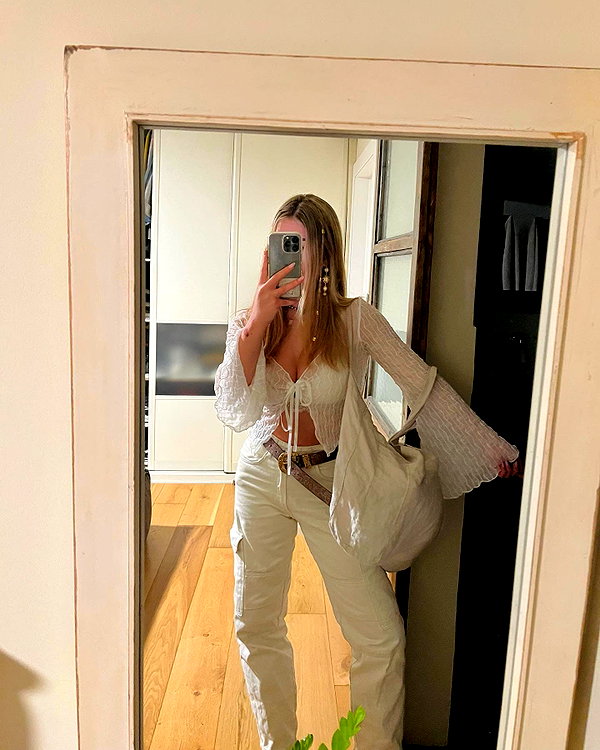 daniellep___ instagram image archive image
