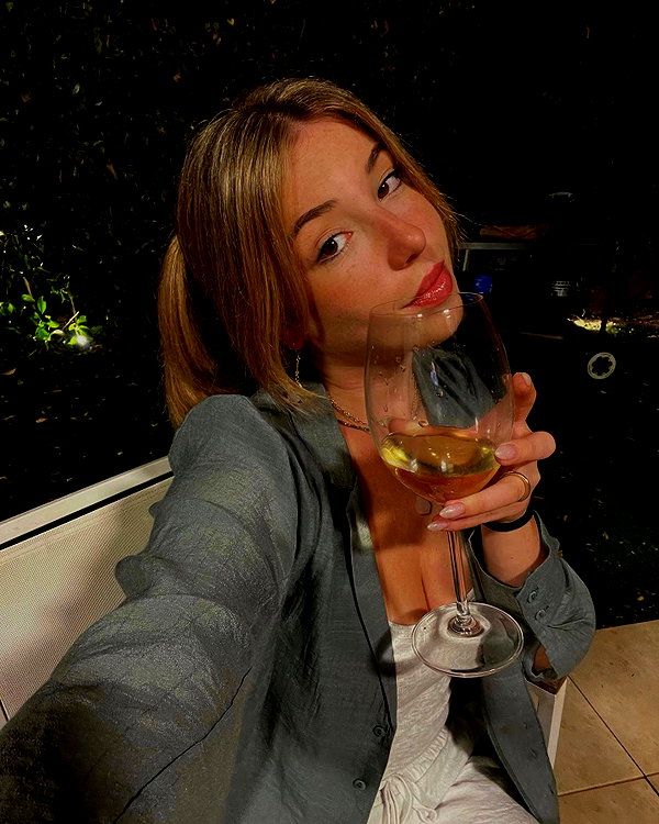 daniellep___ instagram image archive image