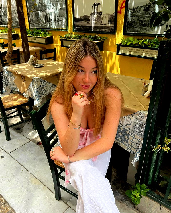 daniellep___ instagram image archive image
