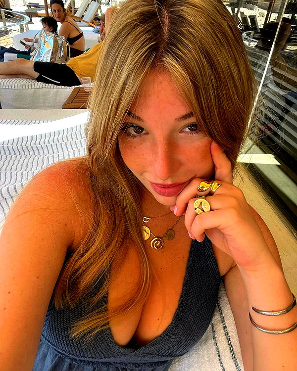 daniellep___ instagram image archive image