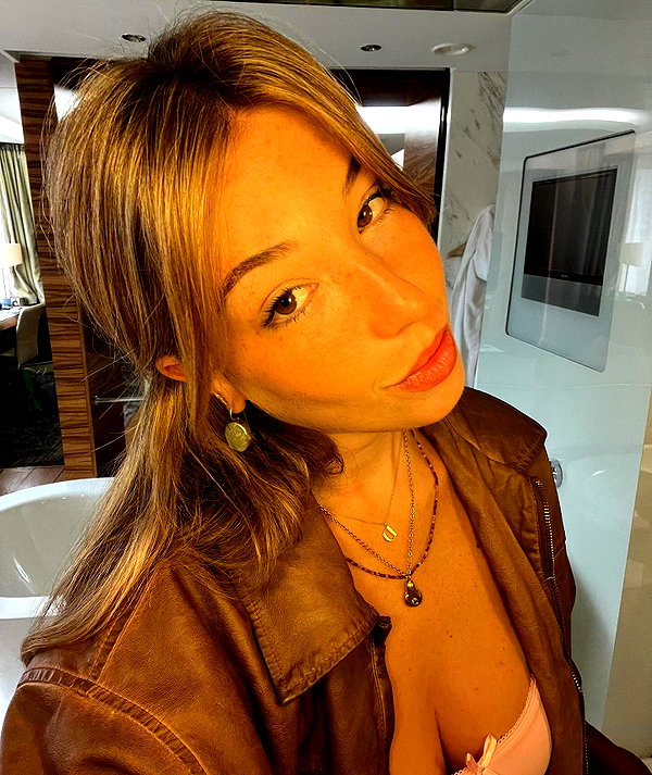 daniellep___ instagram image archive image