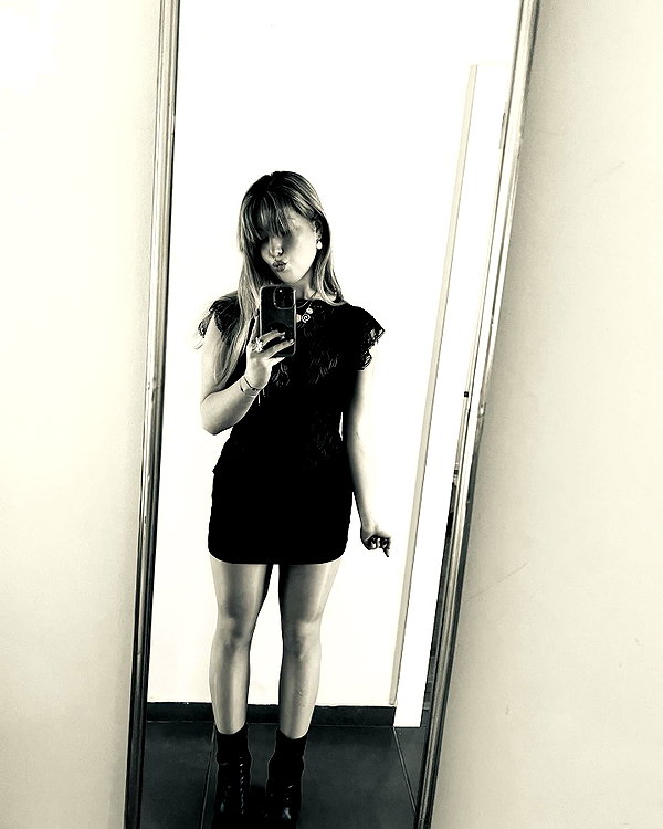 daniellep___ instagram image archive image