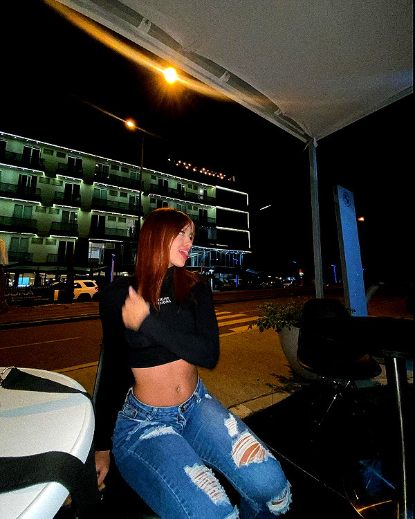 danivasquezz__ instagram image archive image