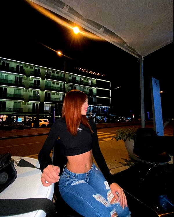 danivasquezz__ instagram image archive image