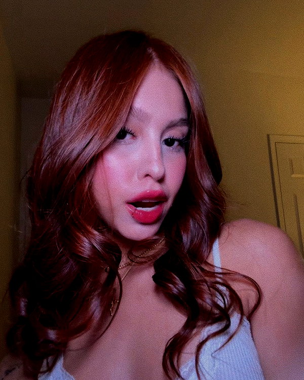 danivasquezz__ instagram image archive image