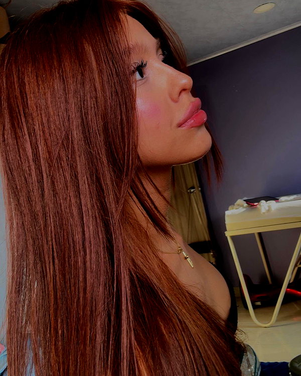 danivasquezz__ instagram image archive image