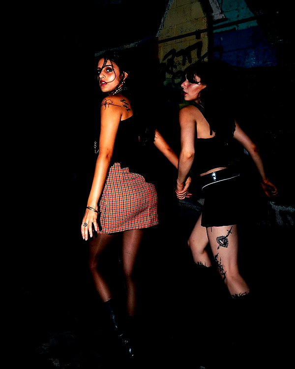 daphneeezzz daphneeezzz archive image