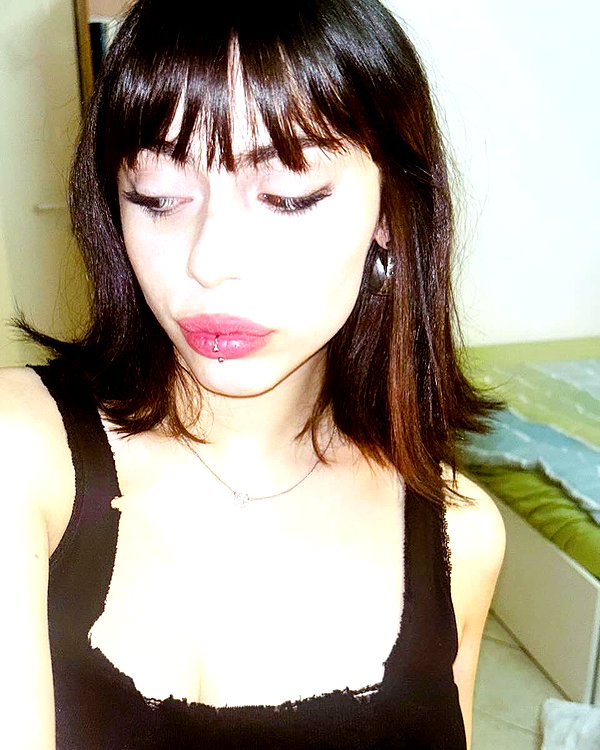 daphneeezzz daphneeezzz archive image