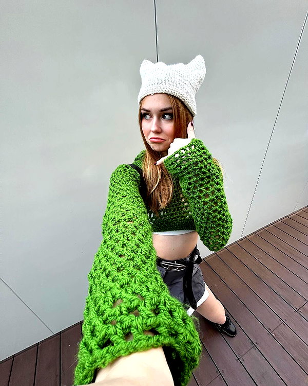 daria.lesin instagram image archive image