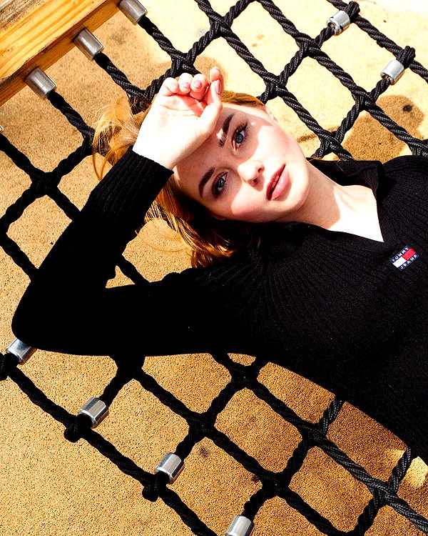 daria.lesin instagram image archive image