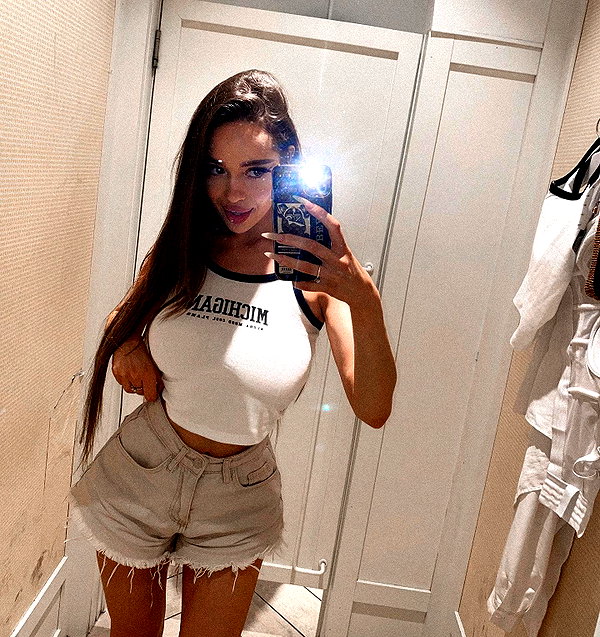 dasha.madness instagram image archive image