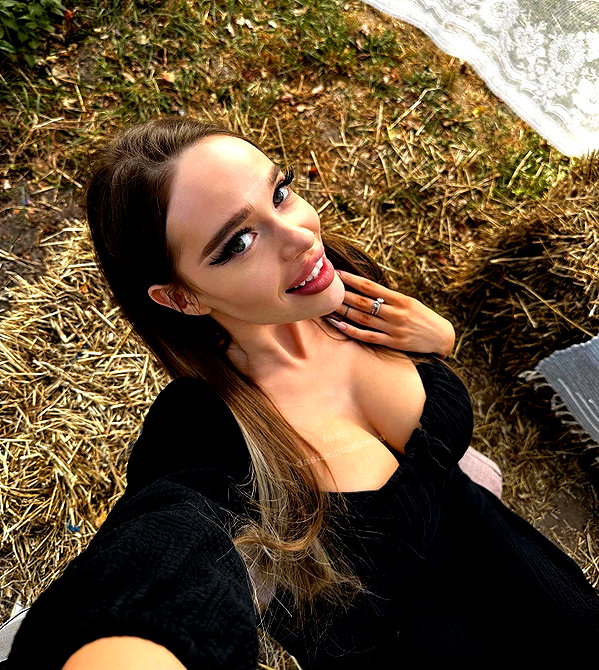 dasha.madness instagram image archive image