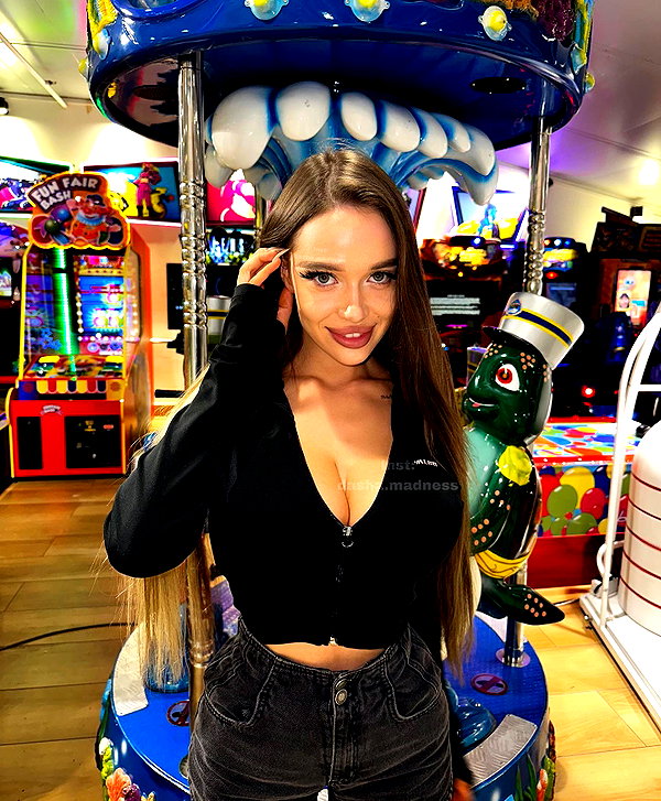 dasha.madness instagram image archive image