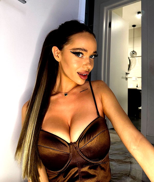 dasha.madness instagram image archive image