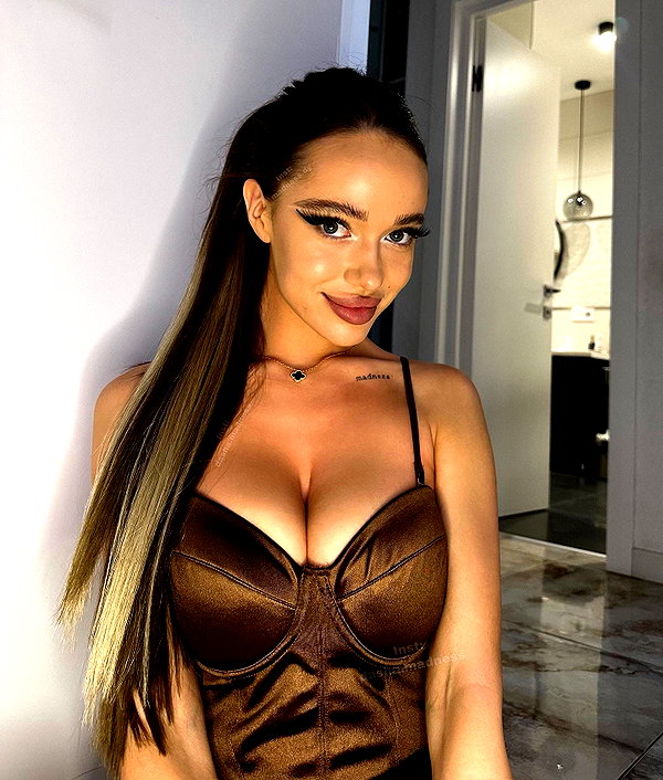 dasha.madness instagram image archive image