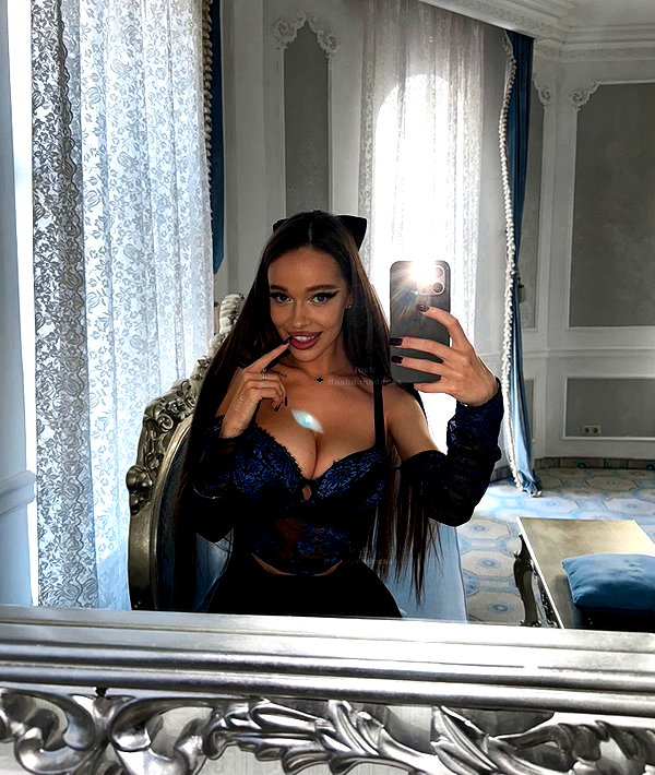 dasha.madness instagram image archive image