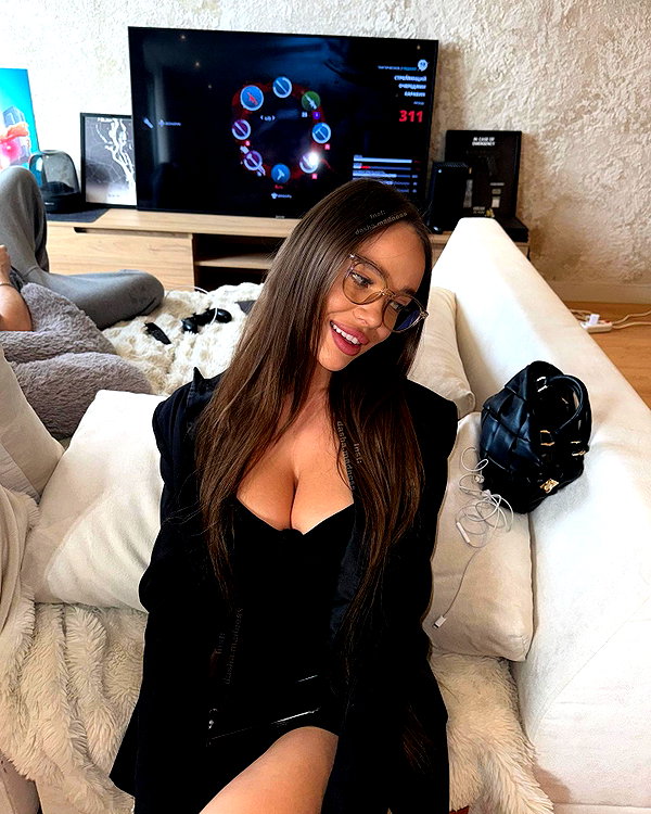 dasha.madness instagram image archive image