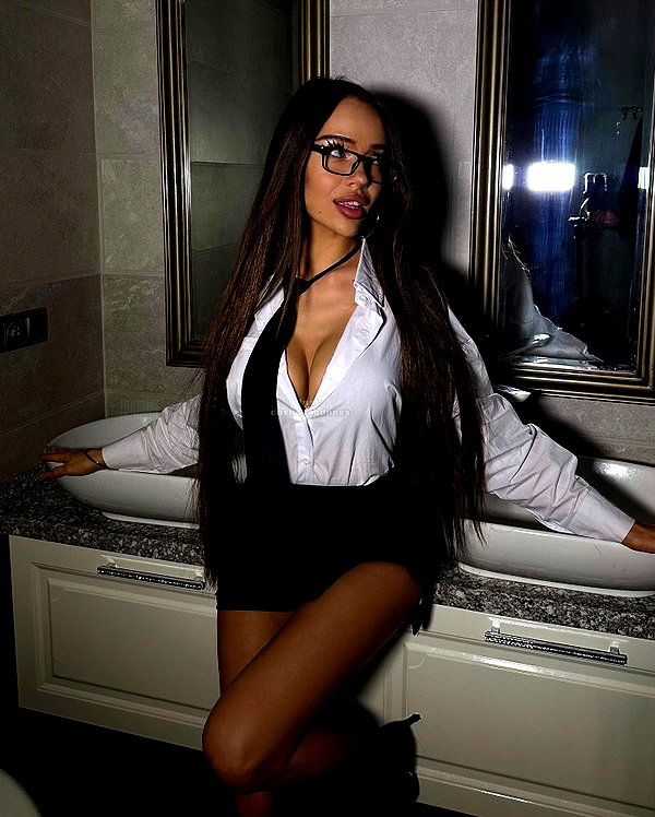 dasha.madness instagram image archive image