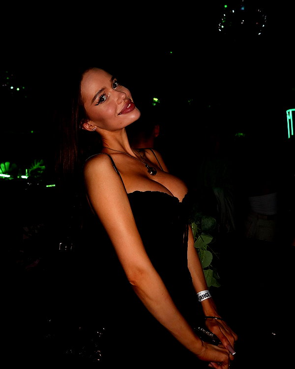 dasha.madness instagram image archive image