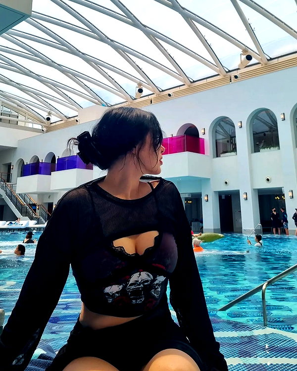 dianakozin instagram image archive image