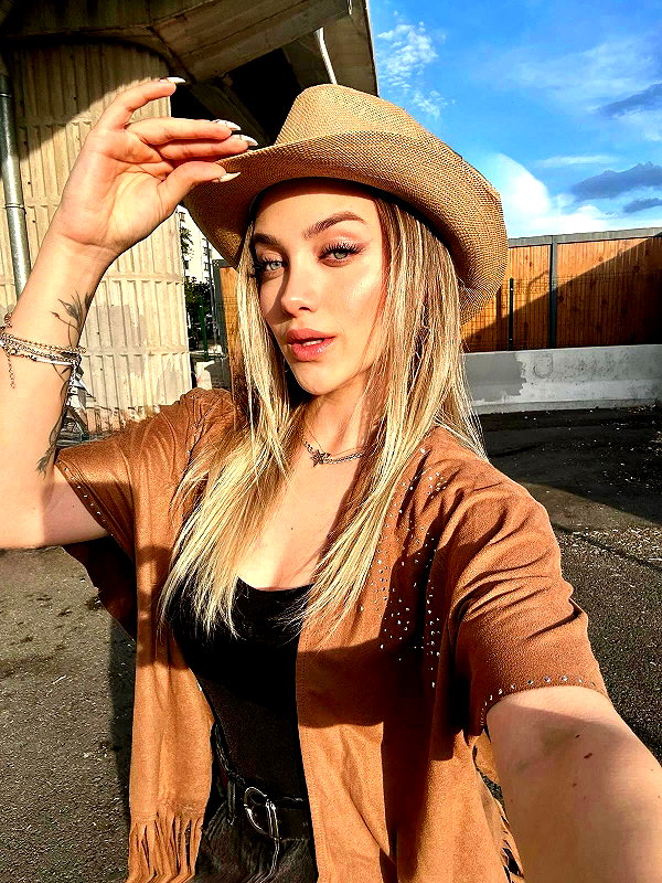 dogakrdnzz instagram image archive image