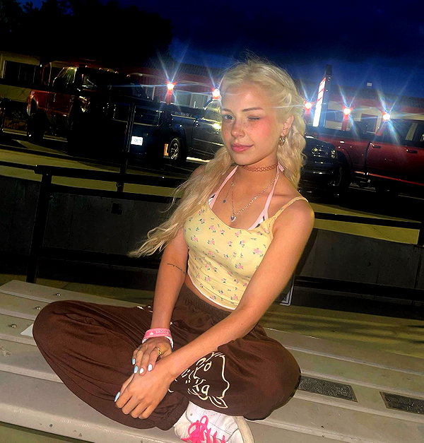 dollblush instagram image archive image