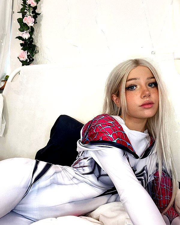 dollblush instagram image archive image