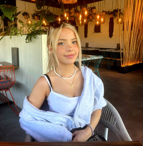 dollblush instagram image archive image