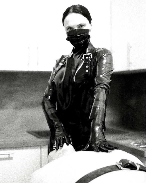 dominatrixdeva instagram image archive image