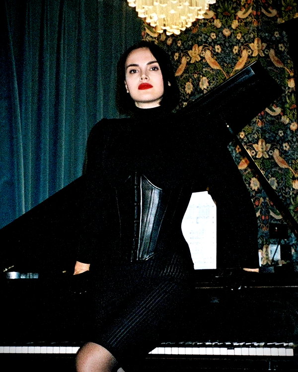 dominatrixdeva instagram image archive image