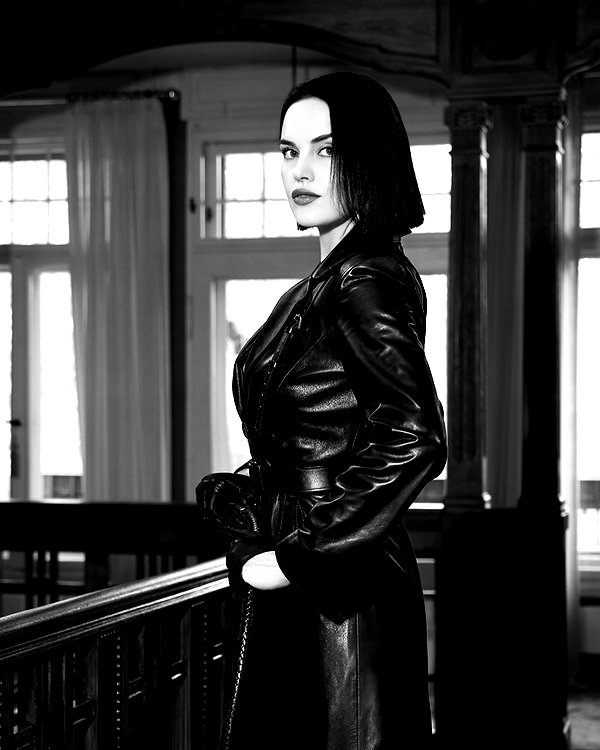 dominatrixdeva instagram image archive image