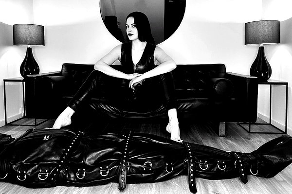 dominatrixdeva instagram image archive image
